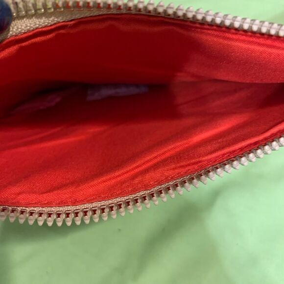 Marilyn Monroe “MM” Nude colored Handbag & Wristlet Set - Picture 8 of 10